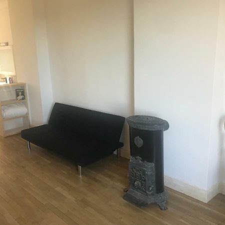 Librairie Abelard Apartment Montolieu Екстериор снимка